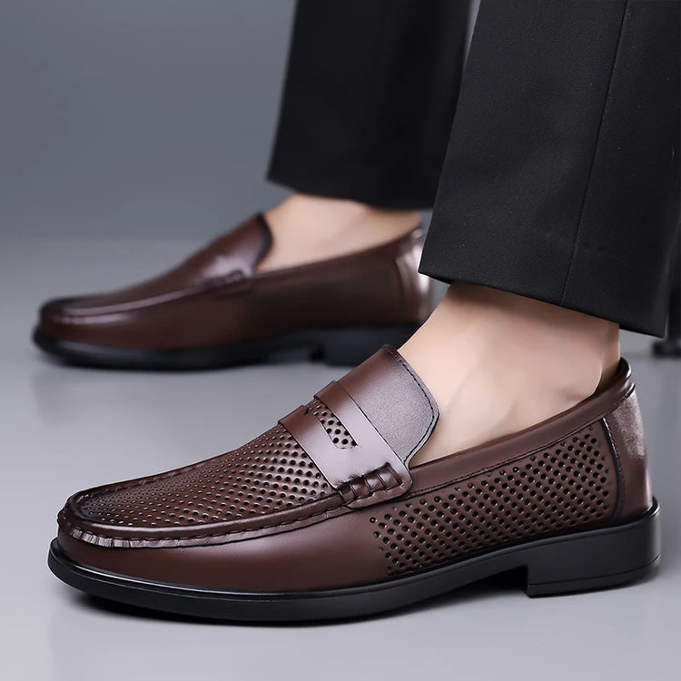 Mocassini in Pelle da Uomo Estate 2026, Scarpe Casual Slip-on Traspiranti, Comode per Camminare e per l'Ufficio