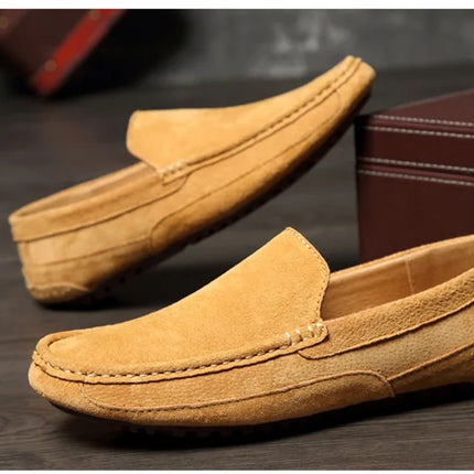 Mocassini da uomo in pelle scamosciata di lusso 2022 scarpe casual da uomo scarpe da barca fatte a mano da uomo Slipon scarpe da guida mocassini maschili Zapatos