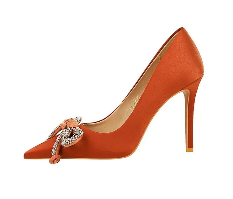BIGTREE Street Style Lusso Fiocco con strass con punta a punta Tacco sottile Bicchiere da vino in seta Tacchi alti Décolleté da donna