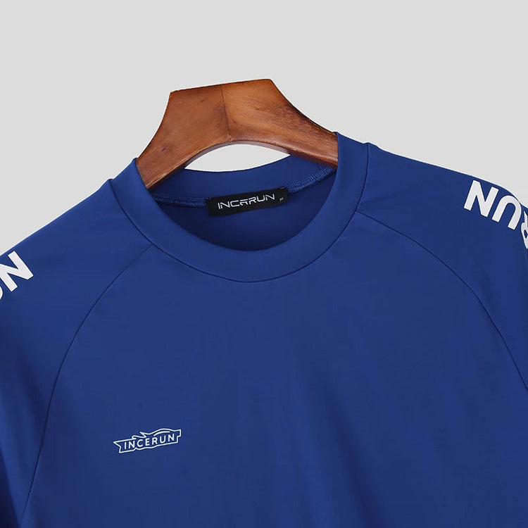 INCERUN Set da uomo Stampa Allenamento estivo T-shirt a maniche corte casual e pantaloncini Set da due pezzi Streetwear 2025 Abiti da uomo di moda platinumshop