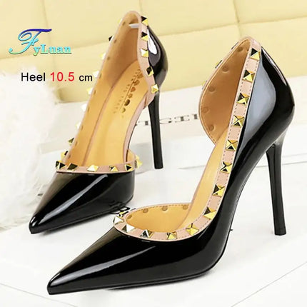 2025 Nuovo Sexy Nero Sottile Tacchi Alti 10.5 Centimetri Scarpe da Donna Testa A Punta Rivetto Pompe da Donna in Pelle Verniciata Stiletto Scarpe da Discoteca platinumshop