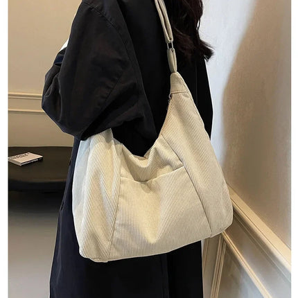 New Large Capacity Casual Crossbody Bag Simple Artistic Commuter Student Single Shoulder Bag Outdoor Leisure Women's Tote Bag PlatiNum