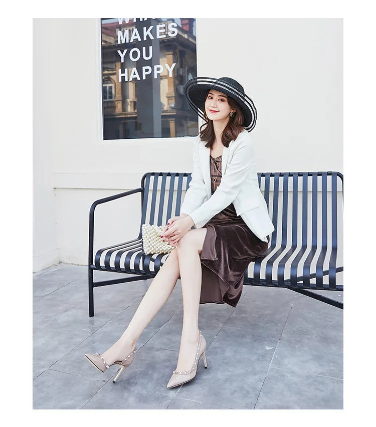 scarpe da donna di marca di lusso Sandali da donna Rivetti estivi Tacchi alti Lato vuoto Scarpe da donna da ballo in pelle moda femminile da donna