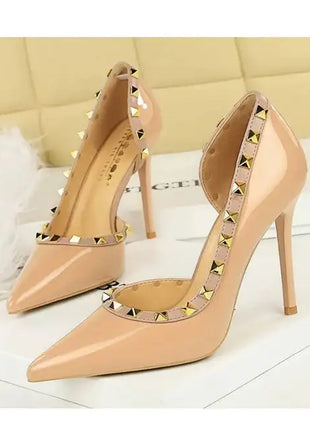 2025 Nuovo Sexy Nero Sottile Tacchi Alti 10.5 Centimetri Scarpe da Donna Testa A Punta Rivetto Pompe da Donna in Pelle Verniciata Stiletto Scarpe da Discoteca platinumshop