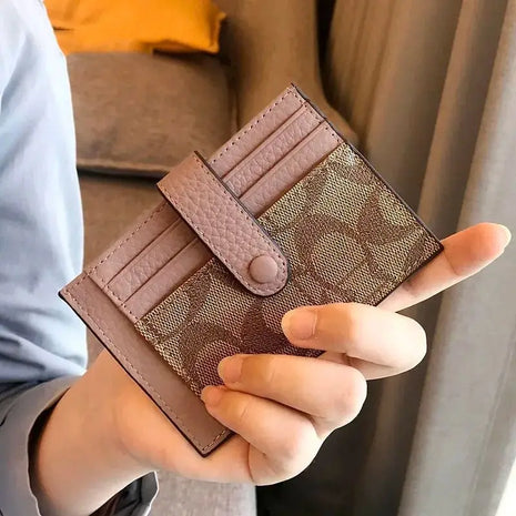Portacarte Ultrasottile Stile Ins con Monogramma, Mini Portafoglio Corto alla Moda per Donne, Porta Carte e Documenti con Applicazioni