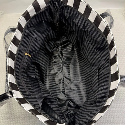 New Lightweight Striped Shoulder Bag, Women's Outdoor Bucket Bag, Oxford Fabric, Large Size with Zipper Closure
