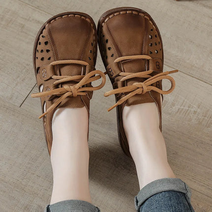 Women's Leather Slip-on Sandals 2026 New Style, Women's Thick Sole Sandals, Retro Mom Style Shoes with Holes, Women's Luxury Sandals