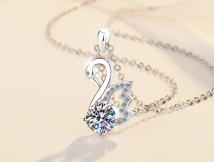 Collana con Ciondolo in Argento 925, Elegante per Donne, Gioielli Nuziali in Argento Sterling, Accessori Raffinati, Regali di Moda per Feste PlatiNum