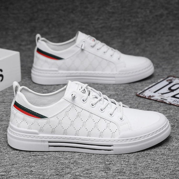 Men's lightweight skate shoes, everyday casual sneakers for men, colors: white and beige, sizes 39 to 46.
