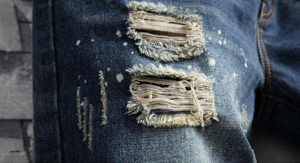 Men Ripped Short Jeans Summer Cotton Knee Length Shorts Breathable Vintage Denim Pants Painted Graffiti Streetwear Cargo Jeans PlatiNum