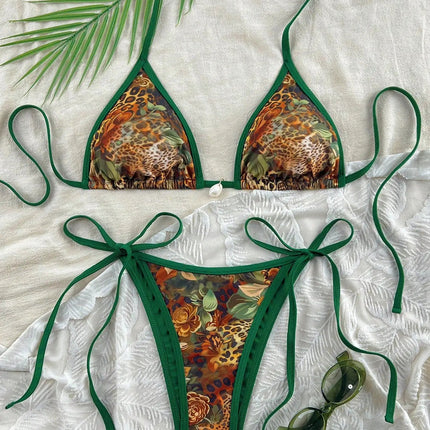 Costume da bagno bikini con stampa leopardata e bordo verde PlatiNum