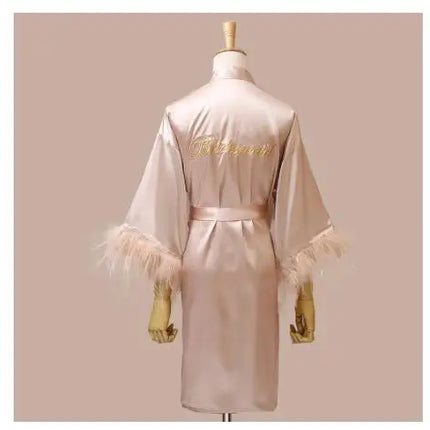 Donna piuma sposa damigella d'onore abito da sposa raso Kimono accappatoio abito da notte ricamo lettera camicia da notte scollo a v Lingerie