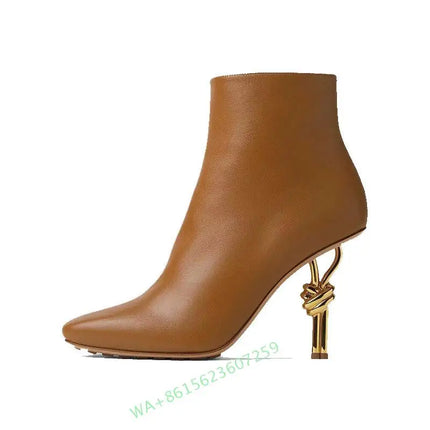 Stivali con tacco a forma di nodo in metallo da donna di nuovo arrivo Stivali con tacco alto alla caviglia Stivali eleganti con tacco a punta quadrata con cerniera laterale da ufficio