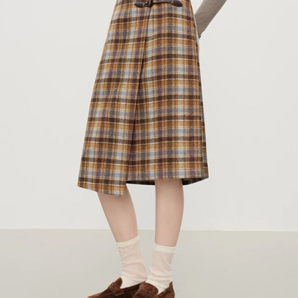 FSLE Vintage College-Inspired Asymmetrical Slit Skirt for Women Winter 2025 New Arrival Versatile Slim-Fit Design Plaid Skirts PlatiNum