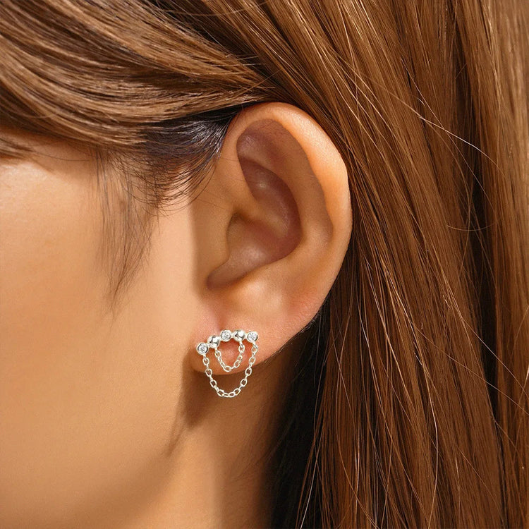 Orecchini con polsini piatti filettati con nappa tempestata di diamanti di nuovo stile, accessori per orecchie in stile europeo e americano. platinumshop