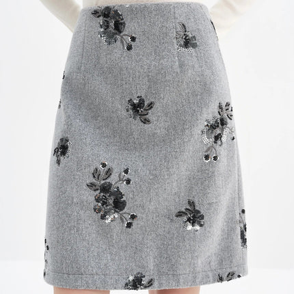 FSLE 【Premium Series】Vintage Sequin Embroidery Short Skirt with Slightly Fitted Back Winter 2025 New Arrival Grey Skirts PlatiNum