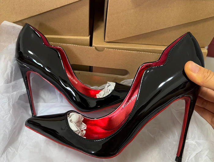 Veowalk Décolleté a spillo con punta a punta da donna con taglio a onda Design alla moda Rosso all'interno Slip On 12 cm Scarpe con tacco alto Lucido Nude Nero Bianco