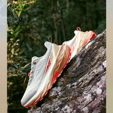 361 Degrees Yushan PRO Men Running Shoes Durable Hiking Cushioning Breathable Non-slip Outdoor Jogging Male Sneakers 672522250 PlatiNum