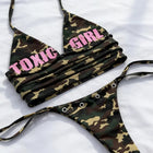 Costume da bagno bikini a triangolo con stampa mimetica da donna 2026, con laccetti laterali e dettagli Y2K, stile streetwear platinumshop