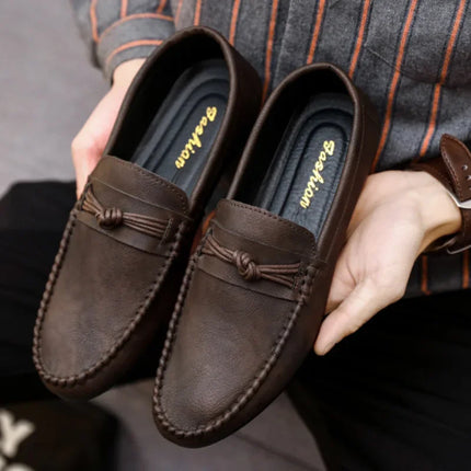 Scarpe da uomo 2025 Mocassini da uomo Comode scarpe da guida slip-on Moda uomo Scarpe casual Estate Versatile Zapatos Para Hombres
