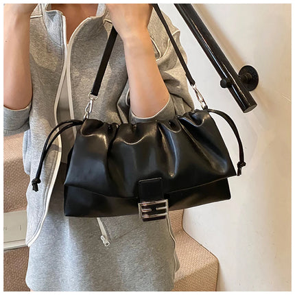 Women's Large Capacity Casual Single Shoulder Bag Soft Leather Cloud Pleated Drawstring Tote Bag Fashion Versatile Underarm Bag
