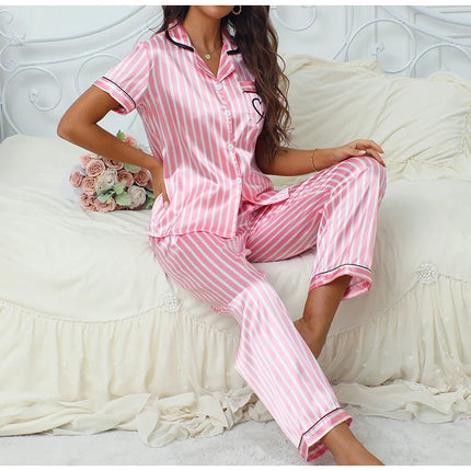 Set Pigiama da Donna con Stampa a Righe e Fiocco, Completo Estivo con Maglietta a Maniche Corte e Pantaloni, Comodo Abbigliamento da Notte e Loungewear