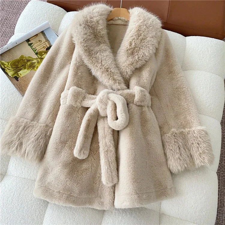 Winter Luxury Women Faux Furs Jackets Coats With Belt Elegant Waist Hugging Slimming Fur Big Collar Thickened Warm Outerwear
