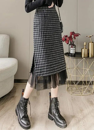 Woolen plaid skirt autumn and winter 2025 new plaid foreign style small man a word hip wrap medium and long skirt PlatiNum