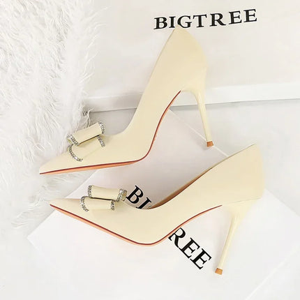 BIGTREE New Fashion Women Dress Shoes 10cm tacchi alti Shallow Toe Crystal Butterfly Knots Lady Red Silk Shoes taglia 34-40