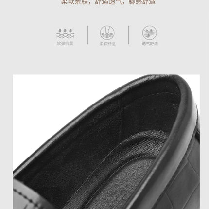 Scarpe da uomo in pelle, stile britannico casual e alla moda, un passo sui mocassini pigri
