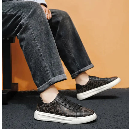 2026 Sneakers Casual Mens Designer Easy Matching Luxury Board Shoes Fashion Split Leather Flat Platform Gym Shoes