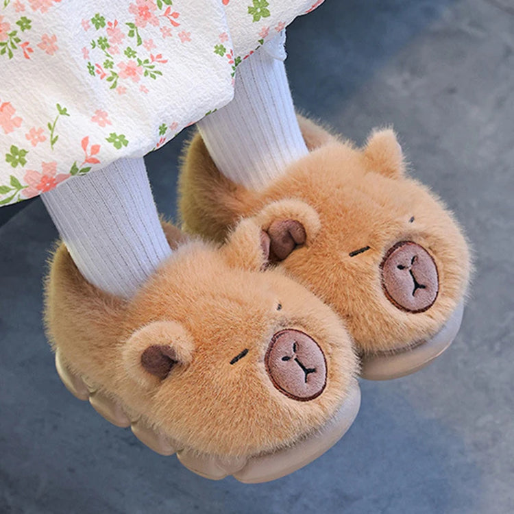 Winter 2025 Children's Capybara Slippers Parents Kids Size 24-45 Cartoon House Slippers Non Slip Soft Sole Plush Slippers Women