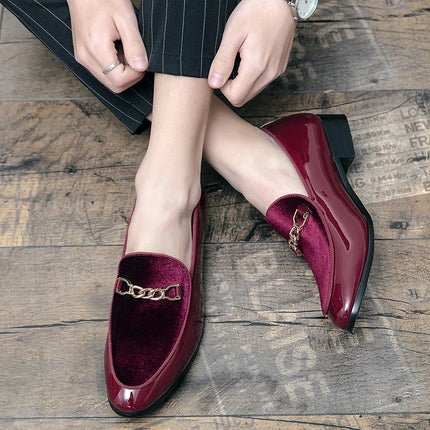 Mocassini da uomo in pelle scamosciata dal design di lusso Nero Blu Rosso Scarpe eleganti casual per discoteca Party Monk Strap Scarpe da uomo Taglia 38-47
