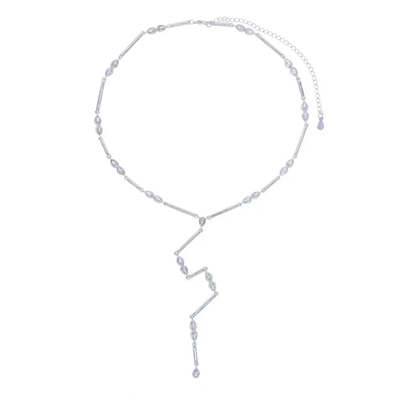 Nuovo speciale color oro Goccia d'acqua Bling Ovale CZ Collana girocollo Lariat Lunga barra a goccia a forma di Y Lunga nappa Gioielli da donna 2025
