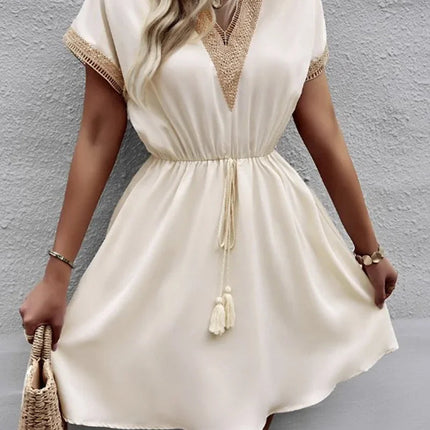 Abito corto longuette da spiaggia femminile con scollo a V in pizzo a maniche corte tinta unita estivo Abiti eleganti da donna in tinta unita bianco dolce platinumshop