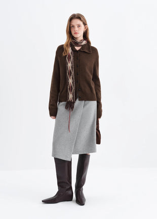 FSLE Vintage College-Inspired Asymmetrical Slit Skirt for Women Winter 2025 New Arrival Versatile Slim-Fit Design Plaid Skirts PlatiNum