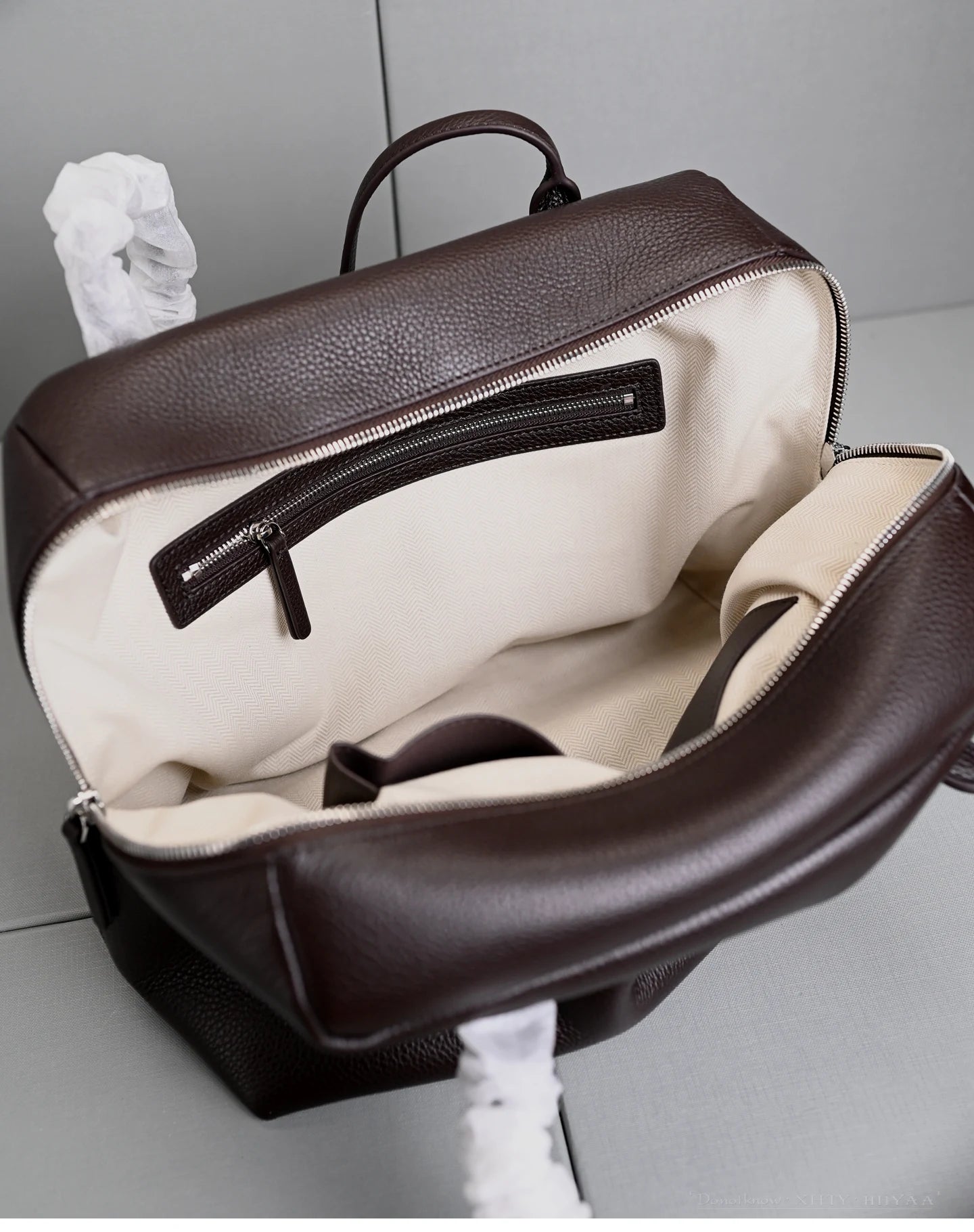 XHTY Genuine Leather Shoulder Bag Underarm Bag Women Soft Large Capacity Bowling Bag Simple Fashion Top Layer Cowhide New Model