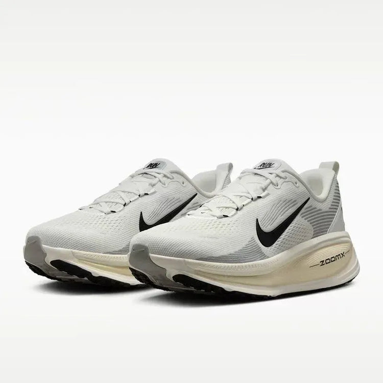 Nike VOMERO 18 Comfortable and Versatile,Breathable, Low-Top Casual Training and CityCommuting Running Shoes for Men, Beige
