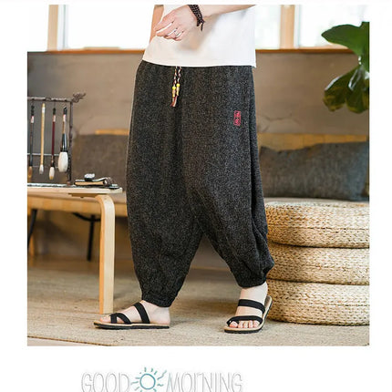 Pantaloni da jogging in seta di ghiaccio da uomo pantaloni casual stile Harajuku cinese da uomo pantaloni sportivi Harlem allentati ricamati streetwear 5XL