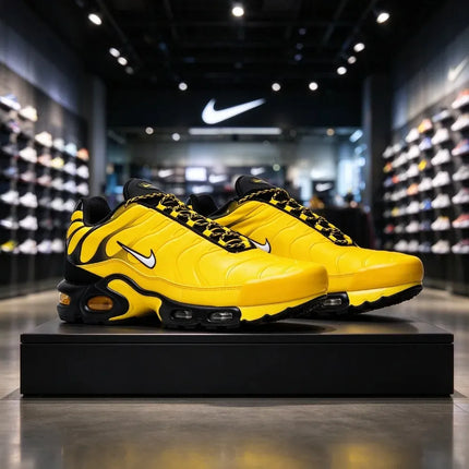 Nike Air Max Plus TN Unisex Sneakers Yellow Round Toe Low Top Comfort Casual Running Shoes AV7940-700