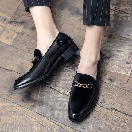 Mocassini da uomo in pelle scamosciata dal design di lusso Nero Blu Rosso Scarpe eleganti casual per discoteca Party Monk Strap Scarpe da uomo Taglia 38-47