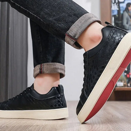 Men Woven Faux Leather Lace‑Up Skate Sneakers Low Top Flat Casual Shoes Retro Stitching Splicing Daily Outdoor Commuter Footwear