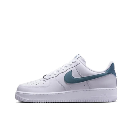 Scarpe da ginnastica classiche unisex Nike Air Force 1 Low, comoda ammortizzazione e costruzione resistente per uno stile versatile FJ4146-114