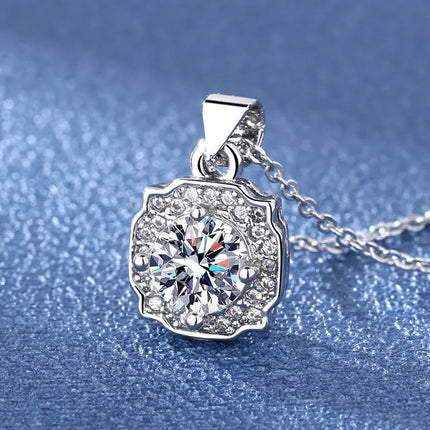 925 Sterling Silver Necklace For Women Round Pendent Sparkling Pave CZ Necklace Fashion Anniversary Birthday Jewelry Gifts N325 PlatiNum