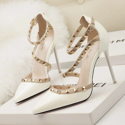 Semplice Sexy discoteca danza tacchi sottili tacchi alti bocca superficiale rivetto a punta sandali Casual vuoti tacchi alti da donna classici platinumshop