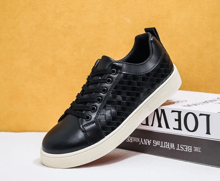 Men Woven Faux Leather Lace‑Up Skate Sneakers Low Top Flat Casual Shoes Retro Stitching Splicing Daily Outdoor Commuter Footwear