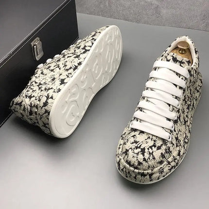 New Men Shoes Outdoor Casual Sneakers Rhinestone Board Shoes Men Fashion Deerskin Sports Large Size Shoes Men Zapatillas Hombre