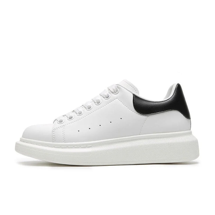 Korean Designer Shoes for Men Casual Breathable Lace-Up Oxfords Shoe Youth White Flats Platform Sneakers Street Style Footwear