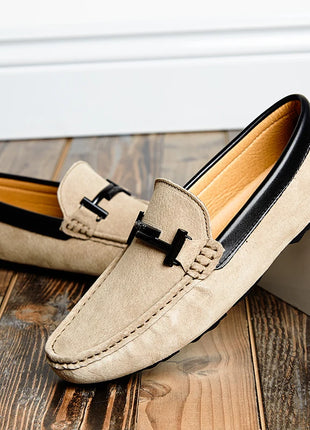 Estate nuovi mocassini in pelle scamosciata comodi appartamenti scarpe Casual da uomo traspirante Slip-On scarpe da guida in morbida pelle mocassini 2022