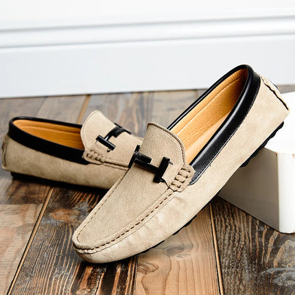 Estate nuovi mocassini in pelle scamosciata comodi appartamenti scarpe Casual da uomo traspirante Slip-On scarpe da guida in morbida pelle mocassini 2022